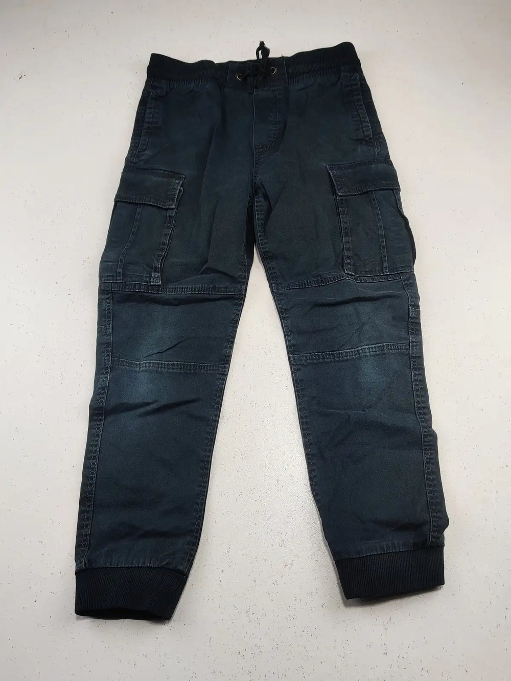 Buy online pre-used pre-loved 100% authentic & Original branded H&M (BB-1216) available in Pakistan. Top international brands avilable.