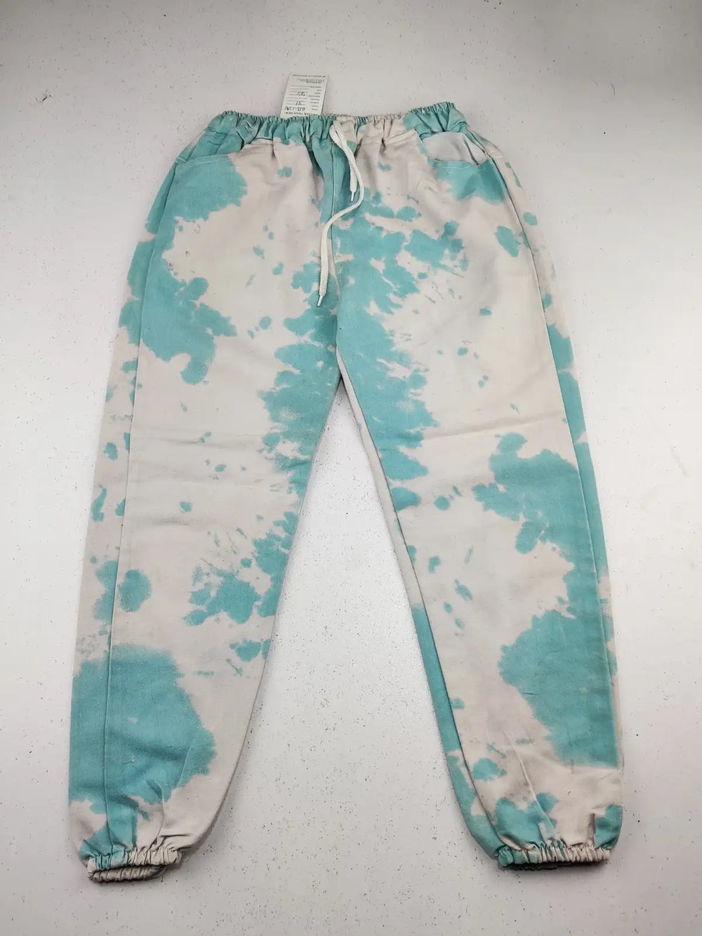 Buy online pre-used pre-loved 100% authentic & Original branded Unknown Brand (BB-1395) available in Pakistan. Top international brands avilable.