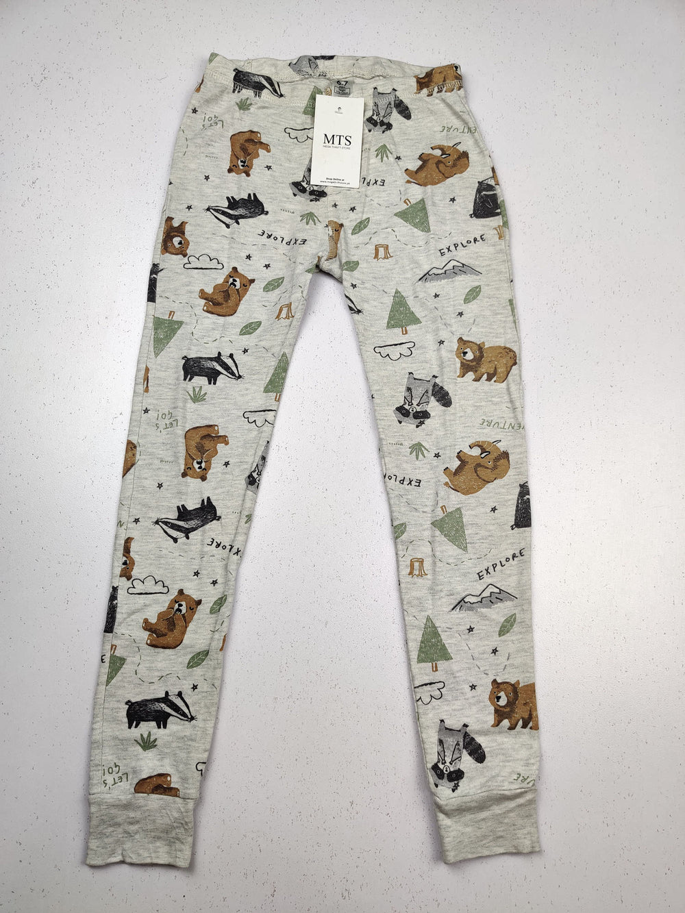 Buy online pre-used pre-loved 100% authentic & Original branded George (BB-143) available in Pakistan. Top international brands avilable.