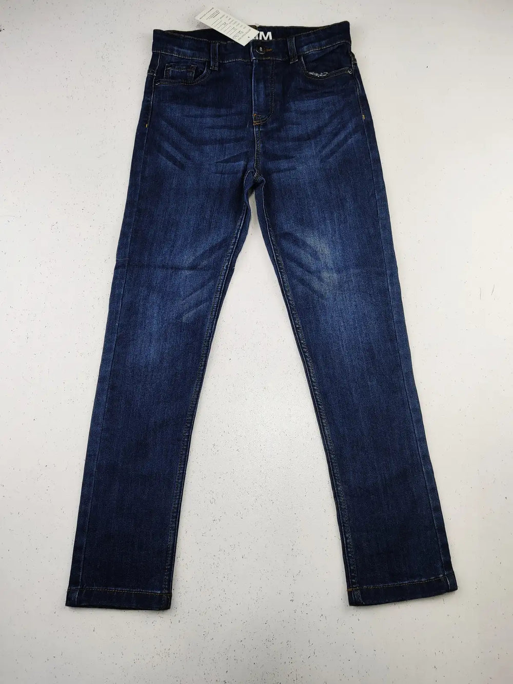 Buy online pre-used pre-loved 100% authentic & Original branded Vertbudet (BB-1707) available in Pakistan. Top international brands avilable.