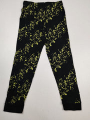 Buy online pre-used pre-loved 100% authentic & Original branded F&F (BB-197) available in Pakistan. Top international brands avilable.