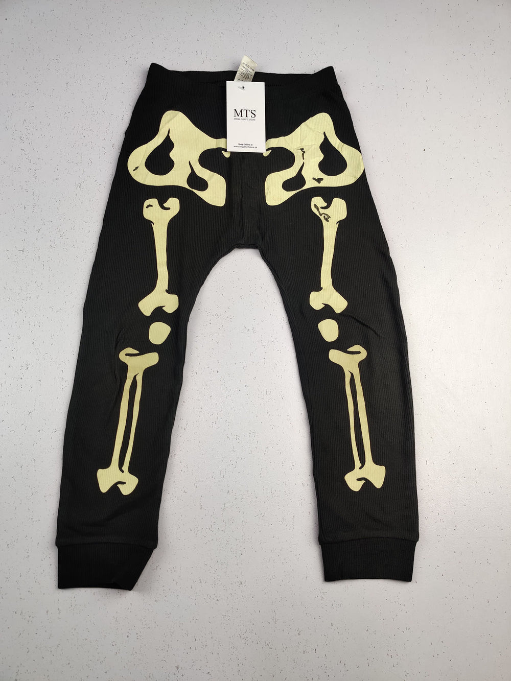 Buy online pre-used pre-loved 100% authentic & Original branded Tu (BB-354) available in Pakistan. Top international brands avilable.