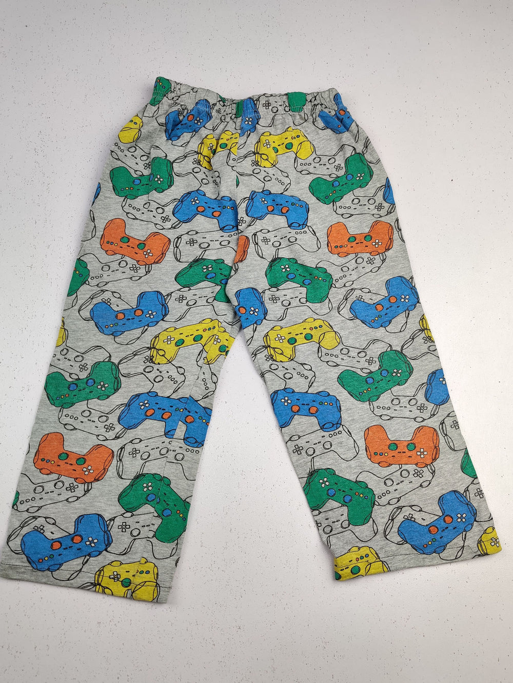 Buy online pre-used pre-loved 100% authentic & Original branded Primark (BB-395) available in Pakistan. Top international brands avilable.