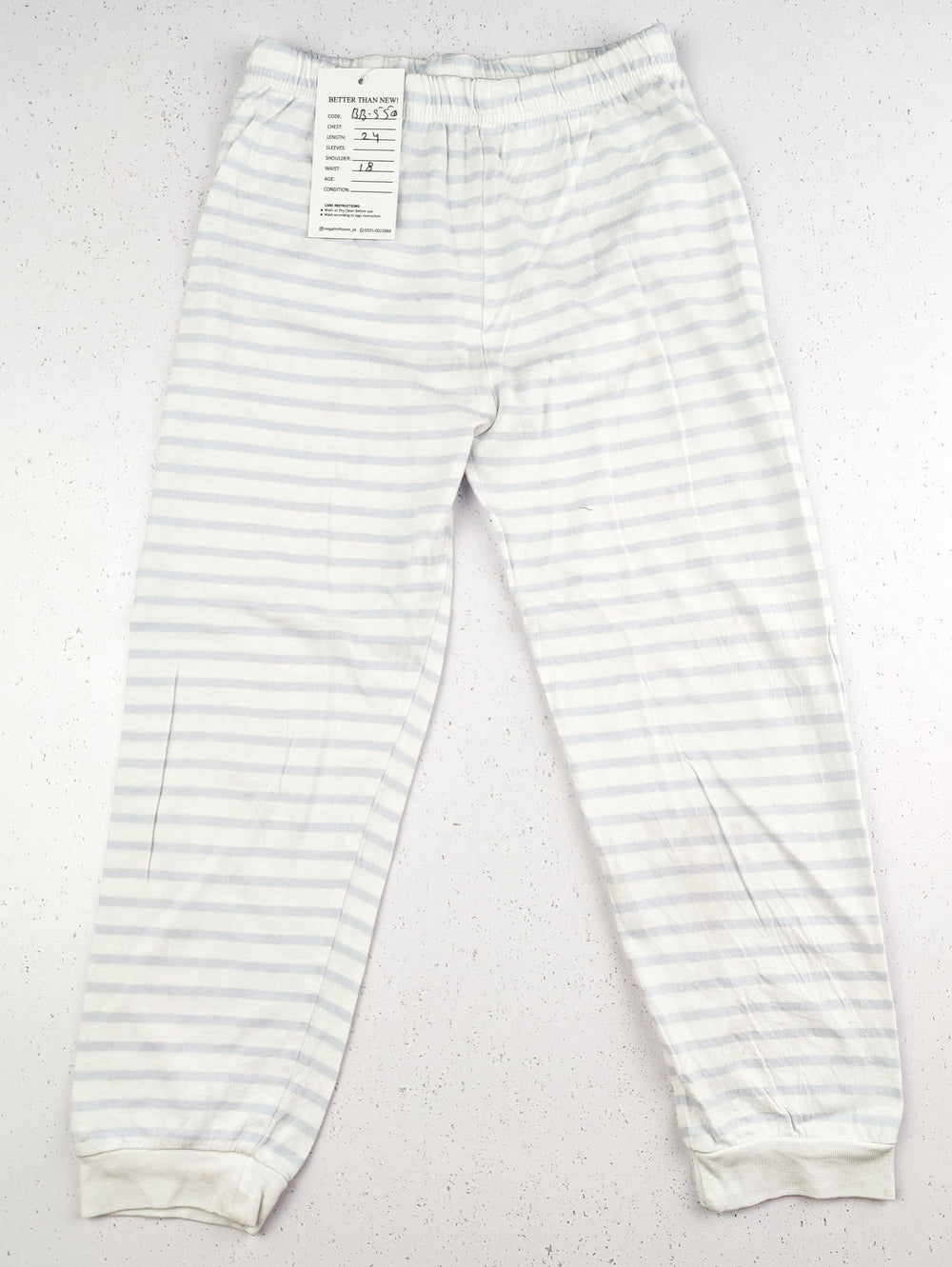 Buy online pre-used pre-loved 100% authentic & Original branded The Little White Company (BB-550) available in Pakistan. Top international brands avilable.