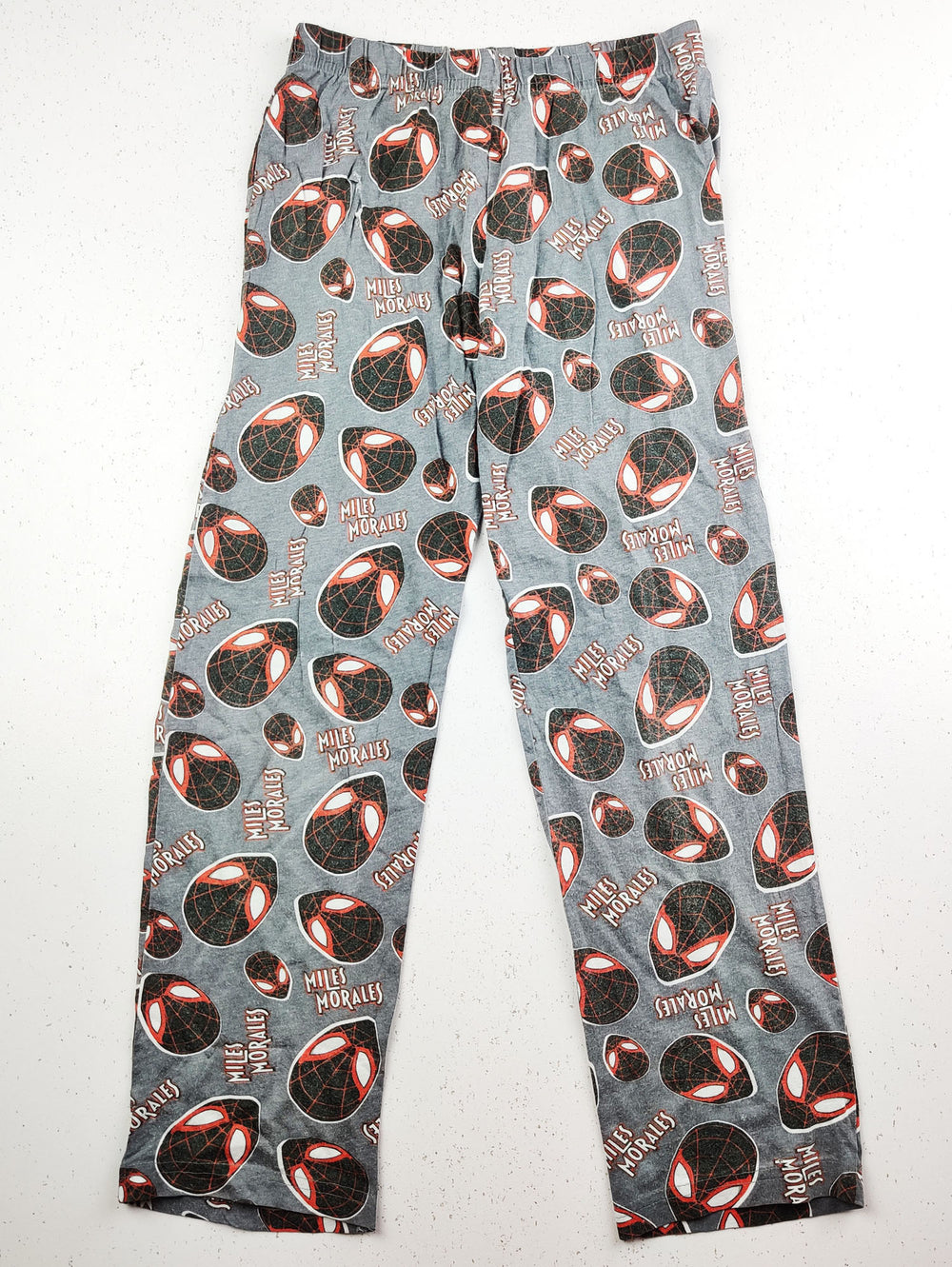 Buy online pre-used pre-loved 100% authentic & Original branded Primark (BB-592) available in Pakistan. Top international brands avilable.