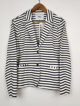 Buy online pre-used pre-loved 100% authentic & Original branded Only (BC-1292) available in Pakistan. Top international brands avilable.