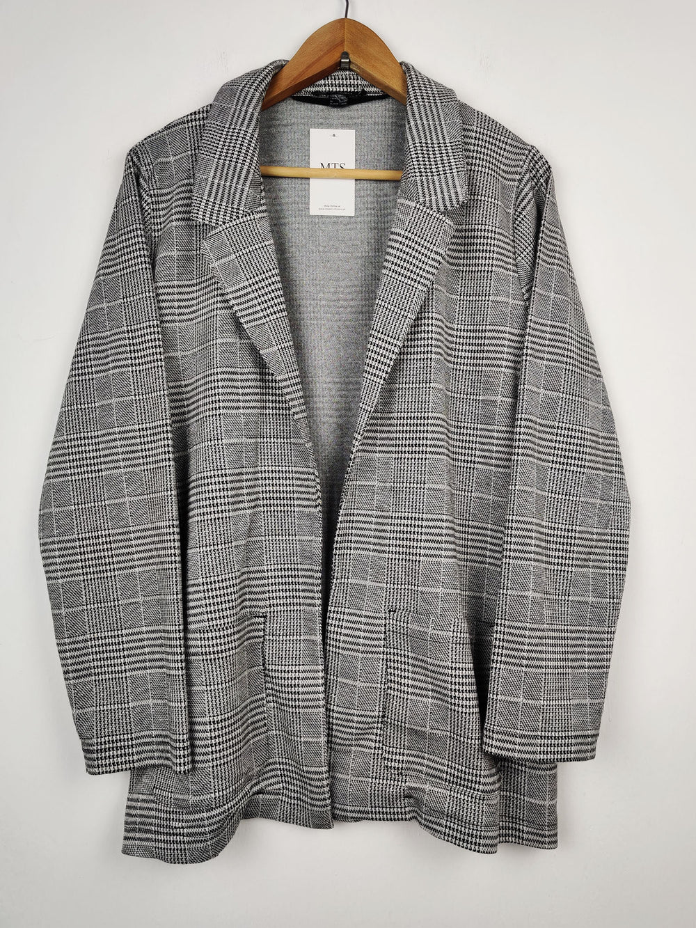 Buy online pre-used pre-loved 100% authentic & Original branded Esmara (BC-1319) available in Pakistan. Top international brands avilable.