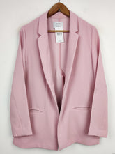 Buy online pre-used pre-loved 100% authentic & Original branded Bershka (BC-1386) available in Pakistan. Top international brands avilable.