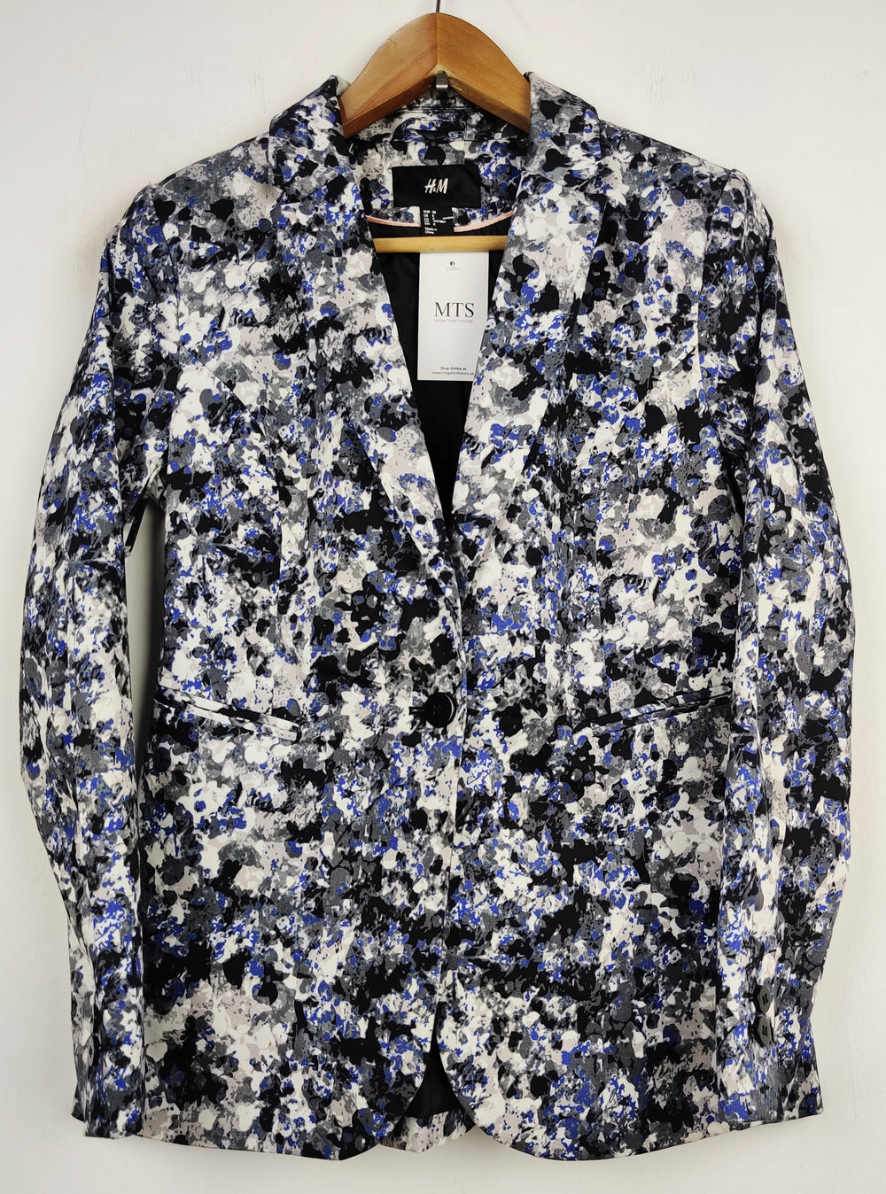 Buy online pre-used pre-loved 100% authentic & Original branded H&M (BC-1390) available in Pakistan. Top international brands avilable.