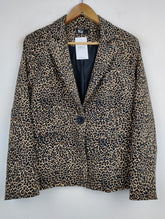 Buy online pre-used pre-loved 100% authentic & Original branded &Co (BC-1399) available in Pakistan. Top international brands avilable.