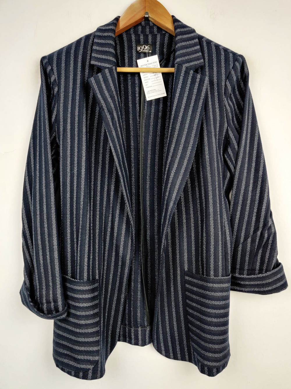 Buy online pre-used pre-loved 100% authentic & Original branded 1996 Journey (BC-1403) available in Pakistan. Top international brands avilable.