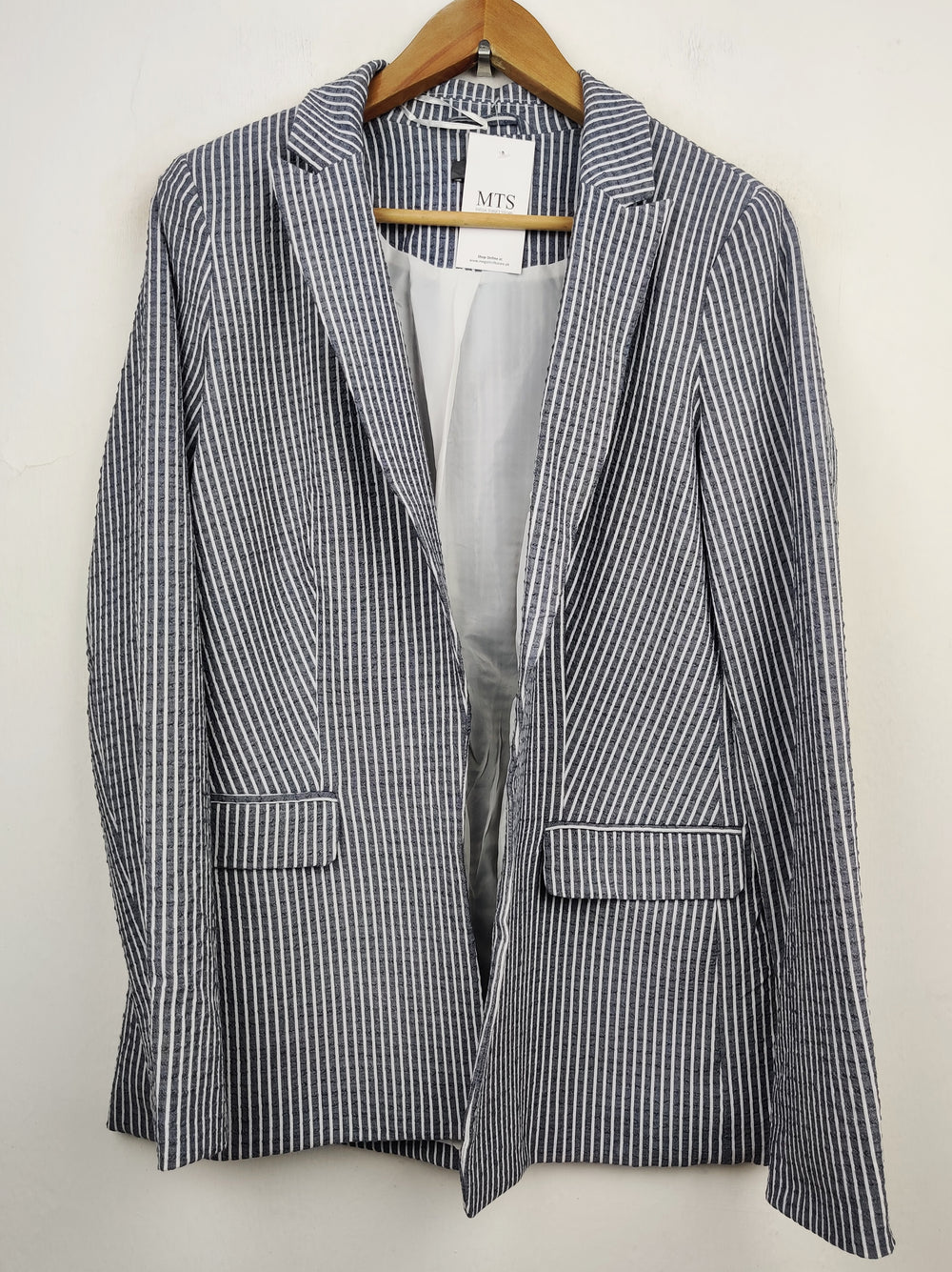 Buy online pre-used pre-loved 100% authentic & Original branded Yessica (BC-1561) available in Pakistan. Top international brands avilable.