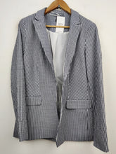 Buy online pre-used pre-loved 100% authentic & Original branded Yessica (BC-1561) available in Pakistan. Top international brands avilable.