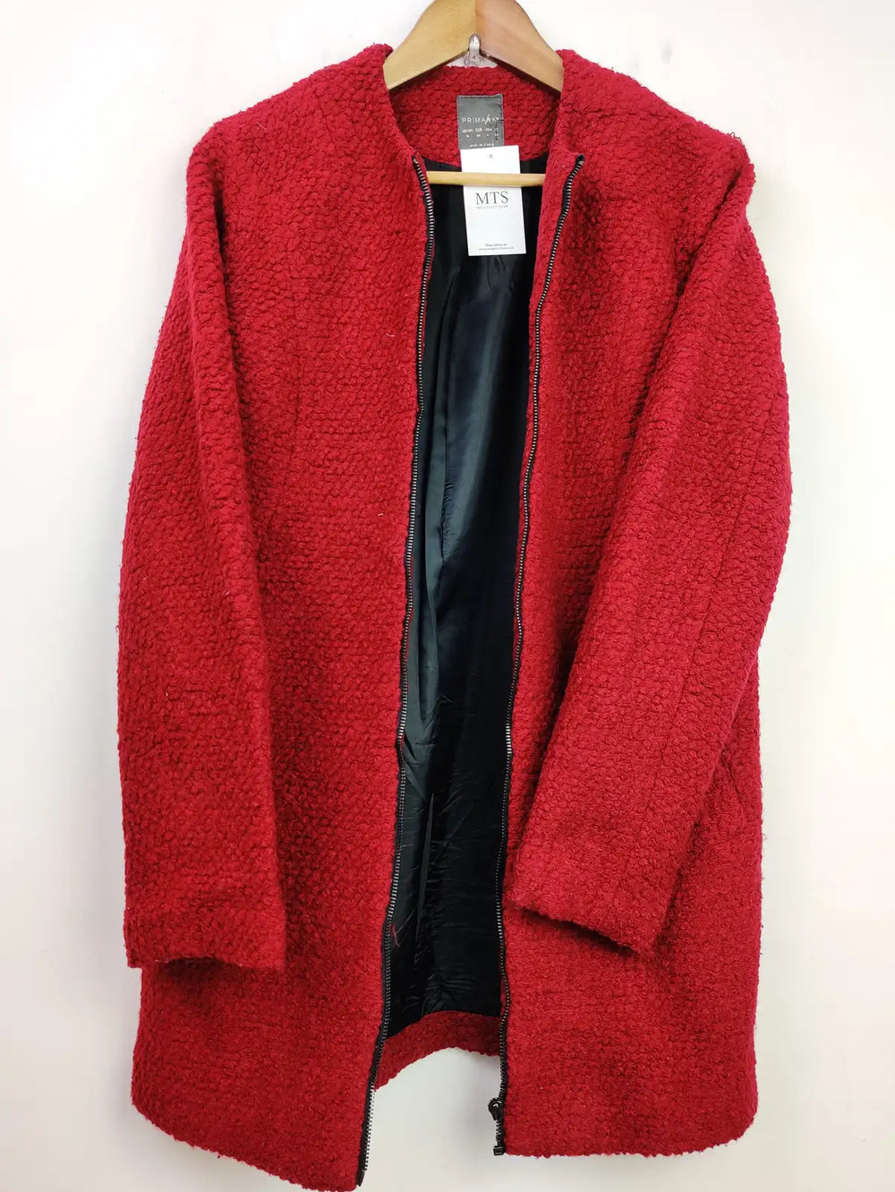 Buy online pre-used pre-loved 100% authentic & Original branded Primark (BC-1601) available in Pakistan. Top international brands avilable.