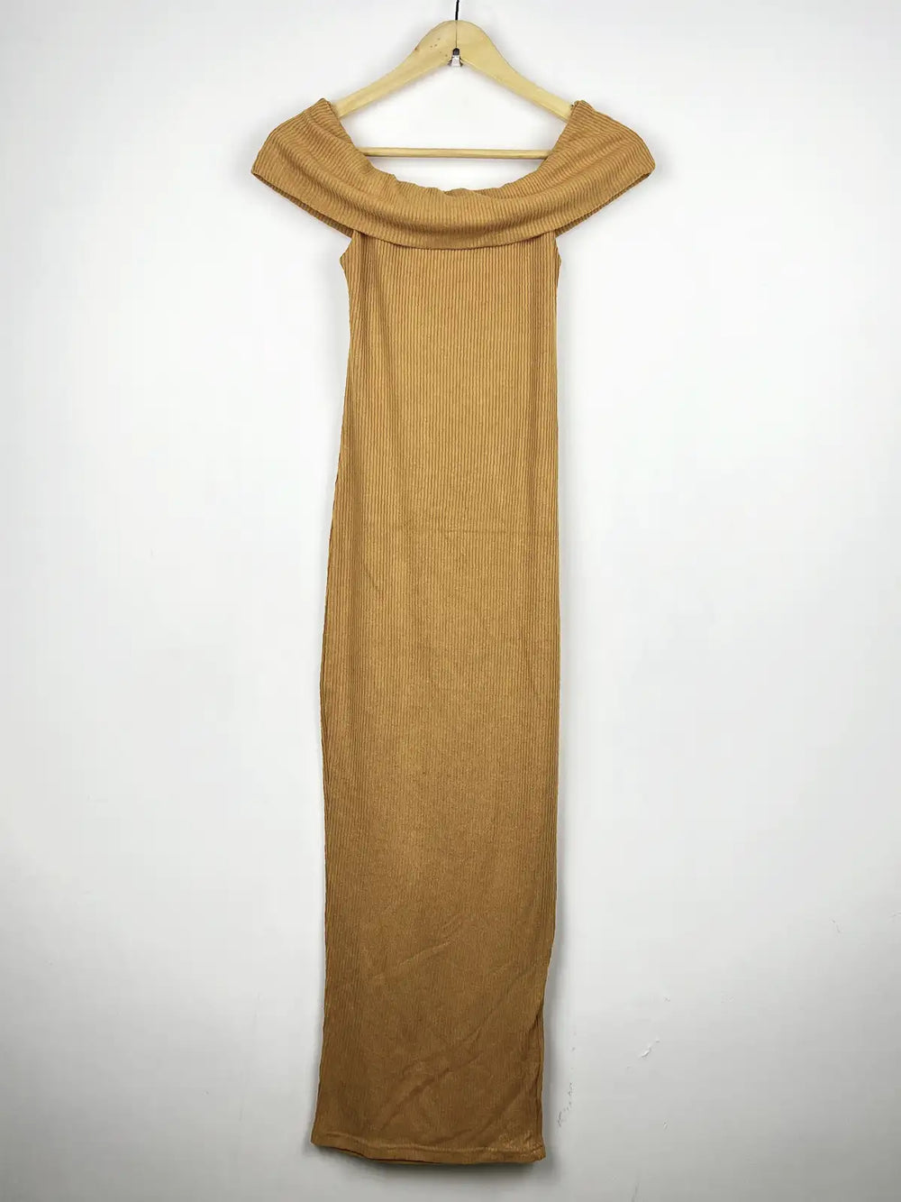 Buy online pre-used pre-loved 100% authentic & Original branded Oh Polly (BD-100) available in Pakistan. Top international brands avilable.