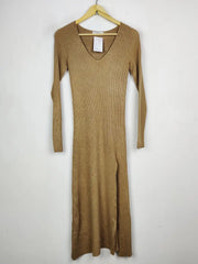 Buy online pre-used pre-loved 100% authentic & Original branded Stradivarius (BD-1021) available in Pakistan. Top international brands avilable.