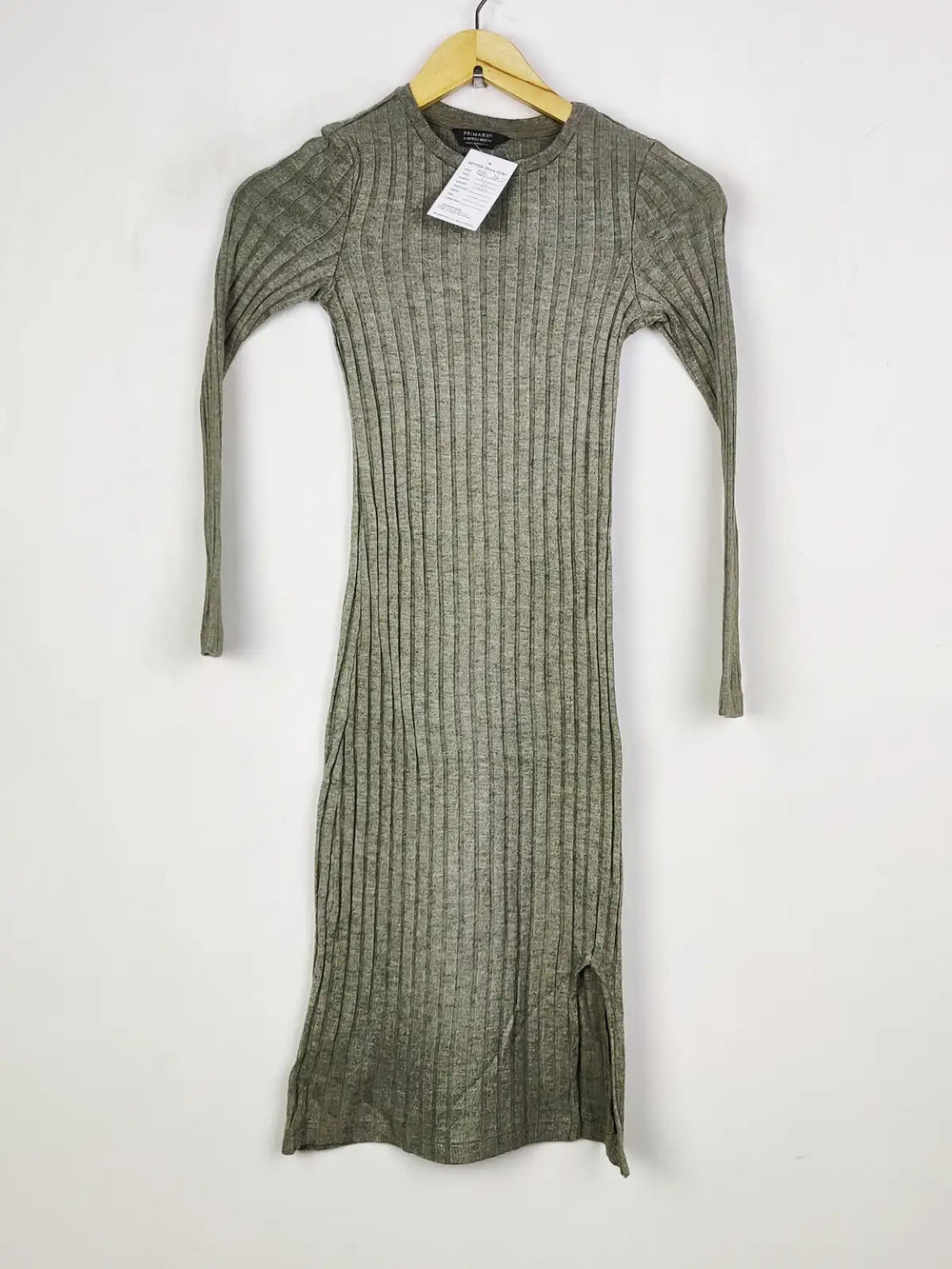 Buy online pre-used pre-loved 100% authentic & Original branded Primark (BD-1107) available in Pakistan. Top international brands avilable.