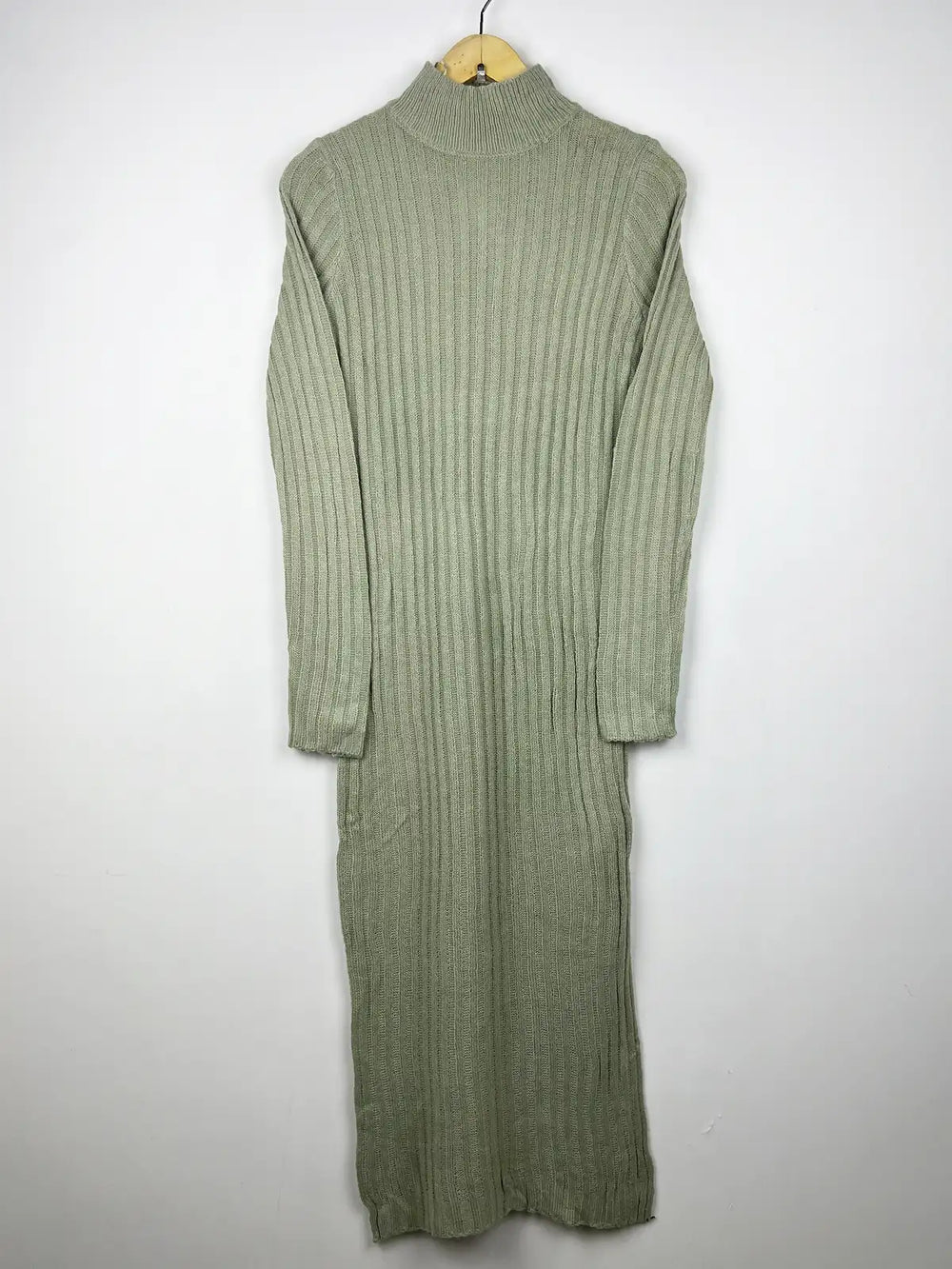 Buy online pre-used pre-loved 100% authentic & Original branded Brave Soul (BD-122) available in Pakistan. Top international brands avilable.