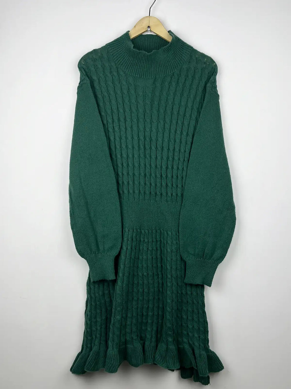 Buy online pre-used pre-loved 100% authentic & Original branded Shein (BD-126) available in Pakistan. Top international brands avilable.