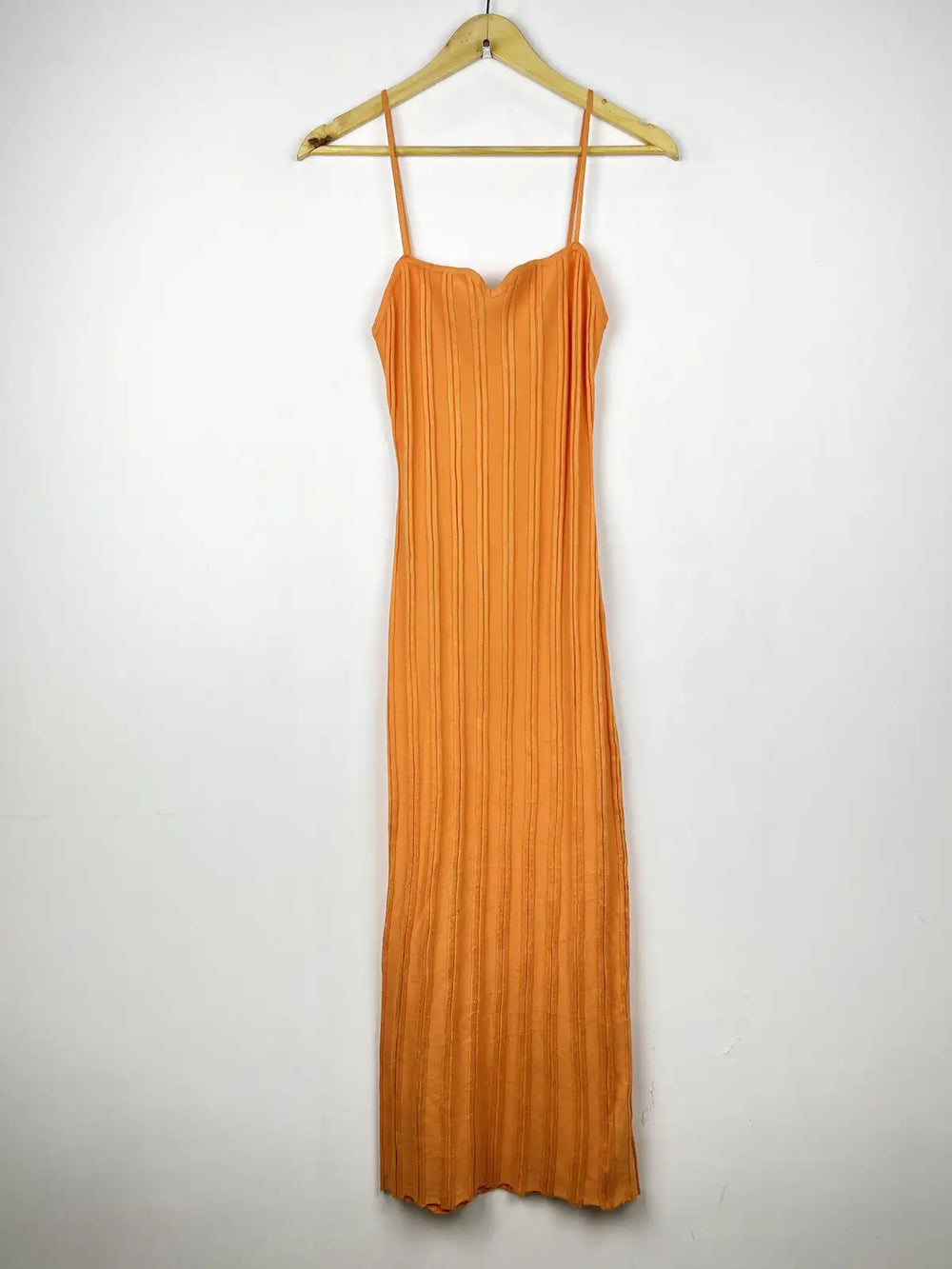 Buy online pre-used pre-loved 100% authentic & Original branded Missguided (BD-135) available in Pakistan. Top international brands avilable.