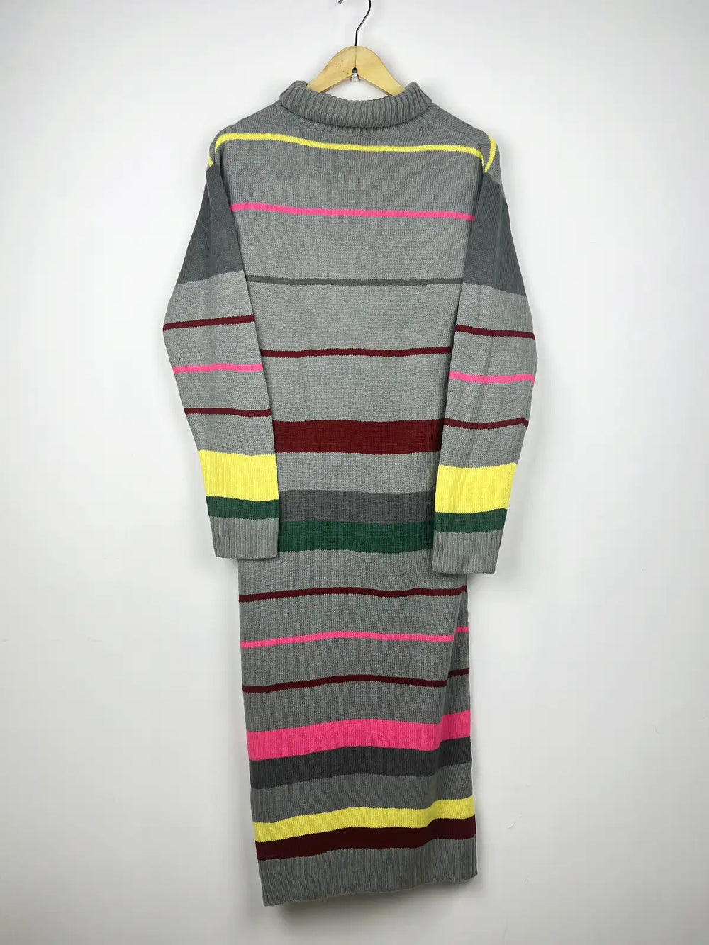 Buy online pre-used pre-loved 100% authentic & Original branded Shein (BD-165) available in Pakistan. Top international brands avilable.