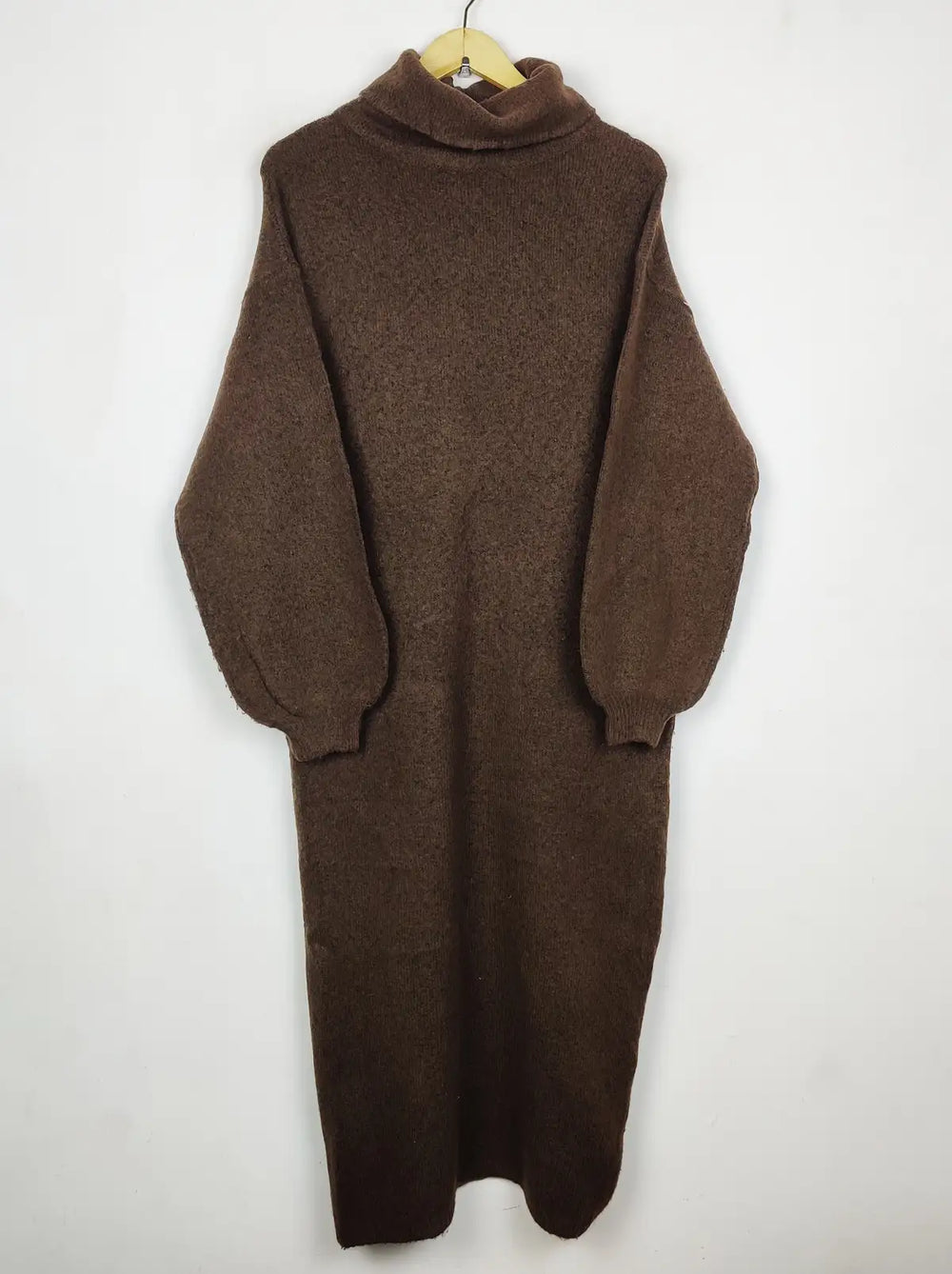 Buy online pre-used pre-loved 100% authentic & Original branded Asos (BD-1739) available in Pakistan. Top international brands avilable.