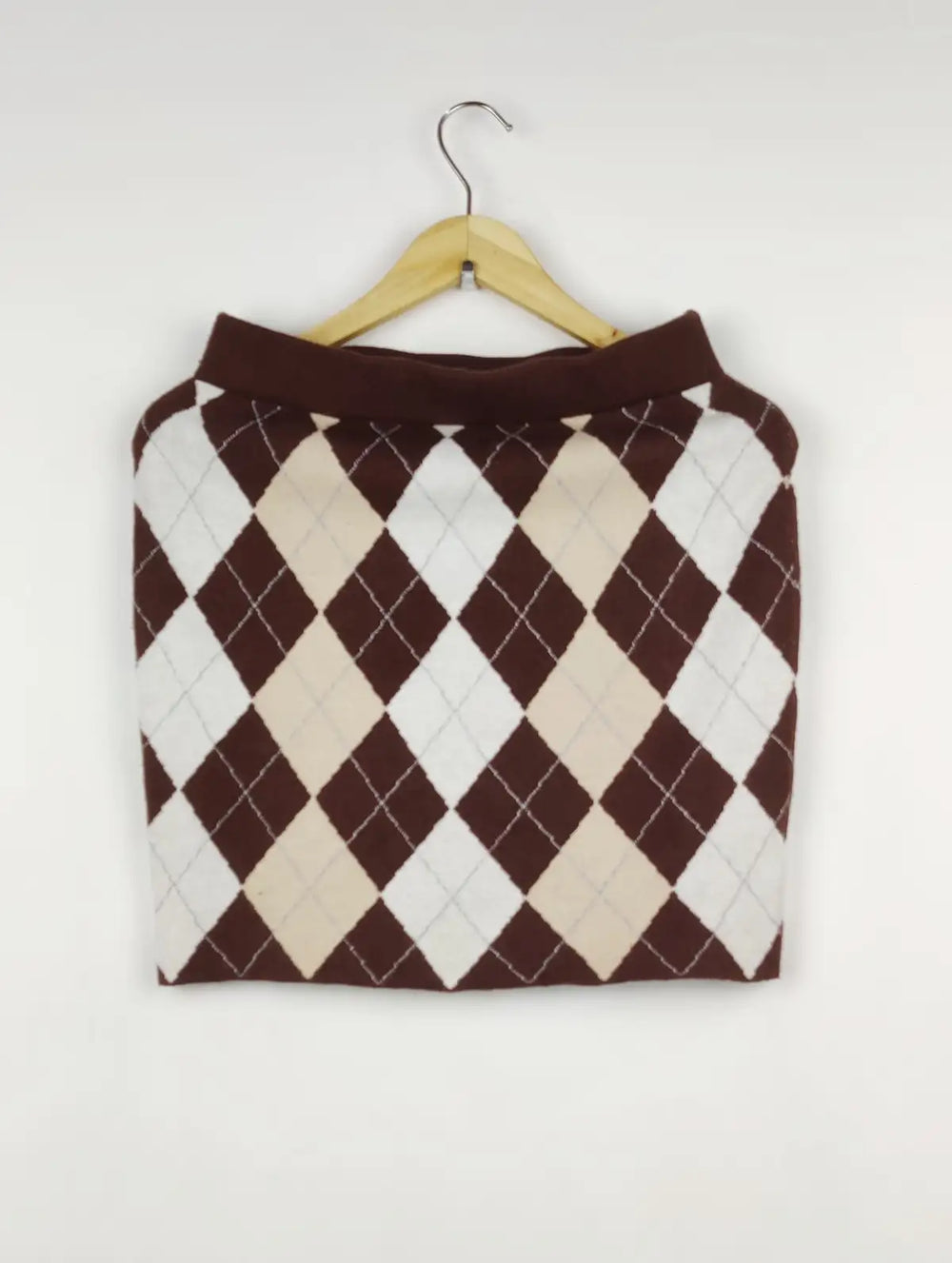 Buy online pre-used pre-loved 100% authentic & Original branded Motel (BD-190) available in Pakistan. Top international brands avilable.