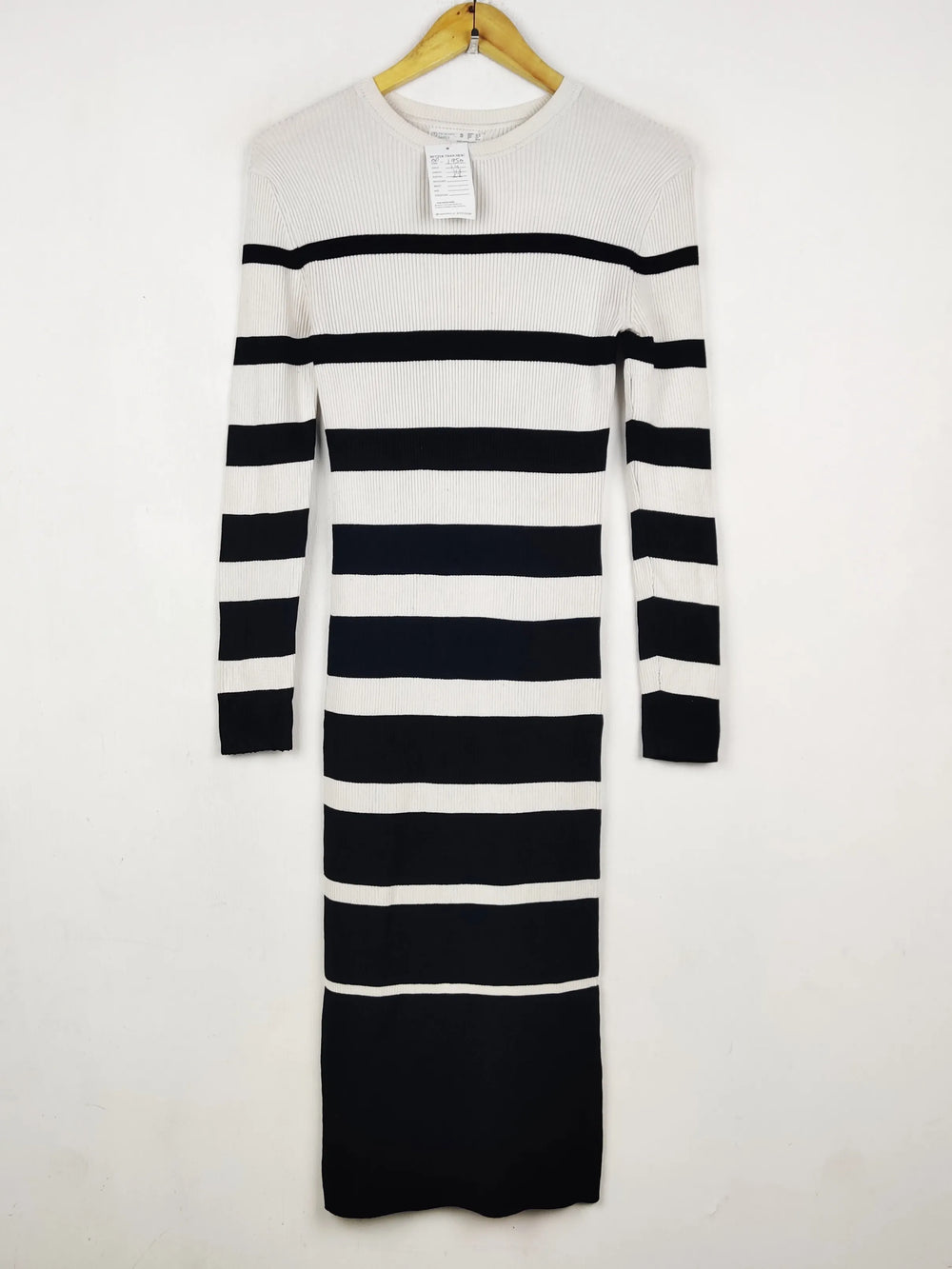 Buy online pre-used pre-loved 100% authentic & Original branded Primark (BD-1950) available in Pakistan. Top international brands avilable.