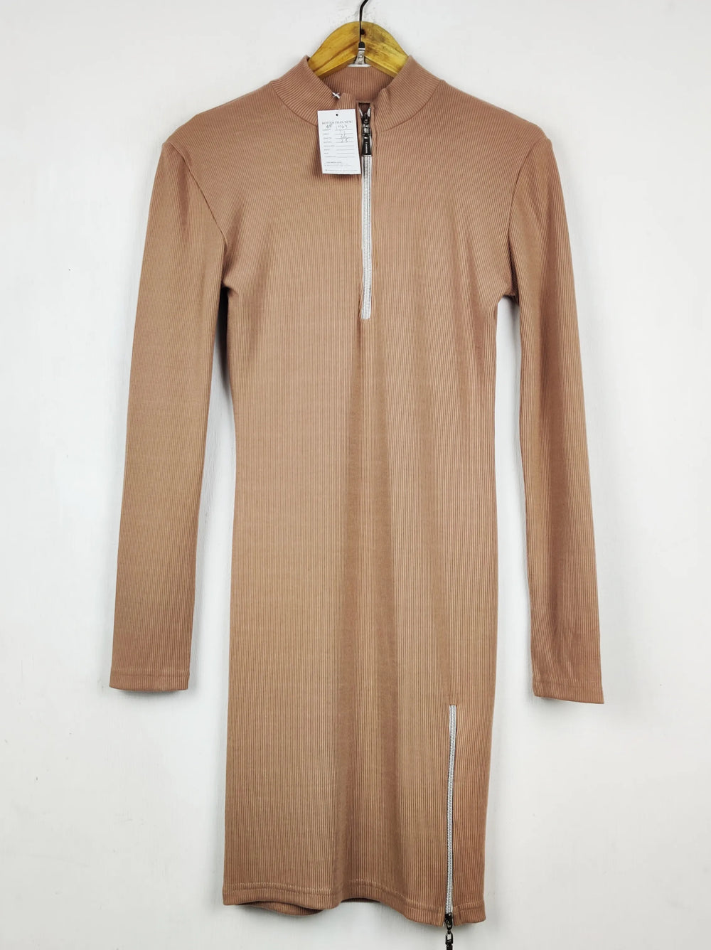 Buy online pre-used pre-loved 100% authentic & Original branded Unknown Brand (BD-1964) available in Pakistan. Top international brands avilable.