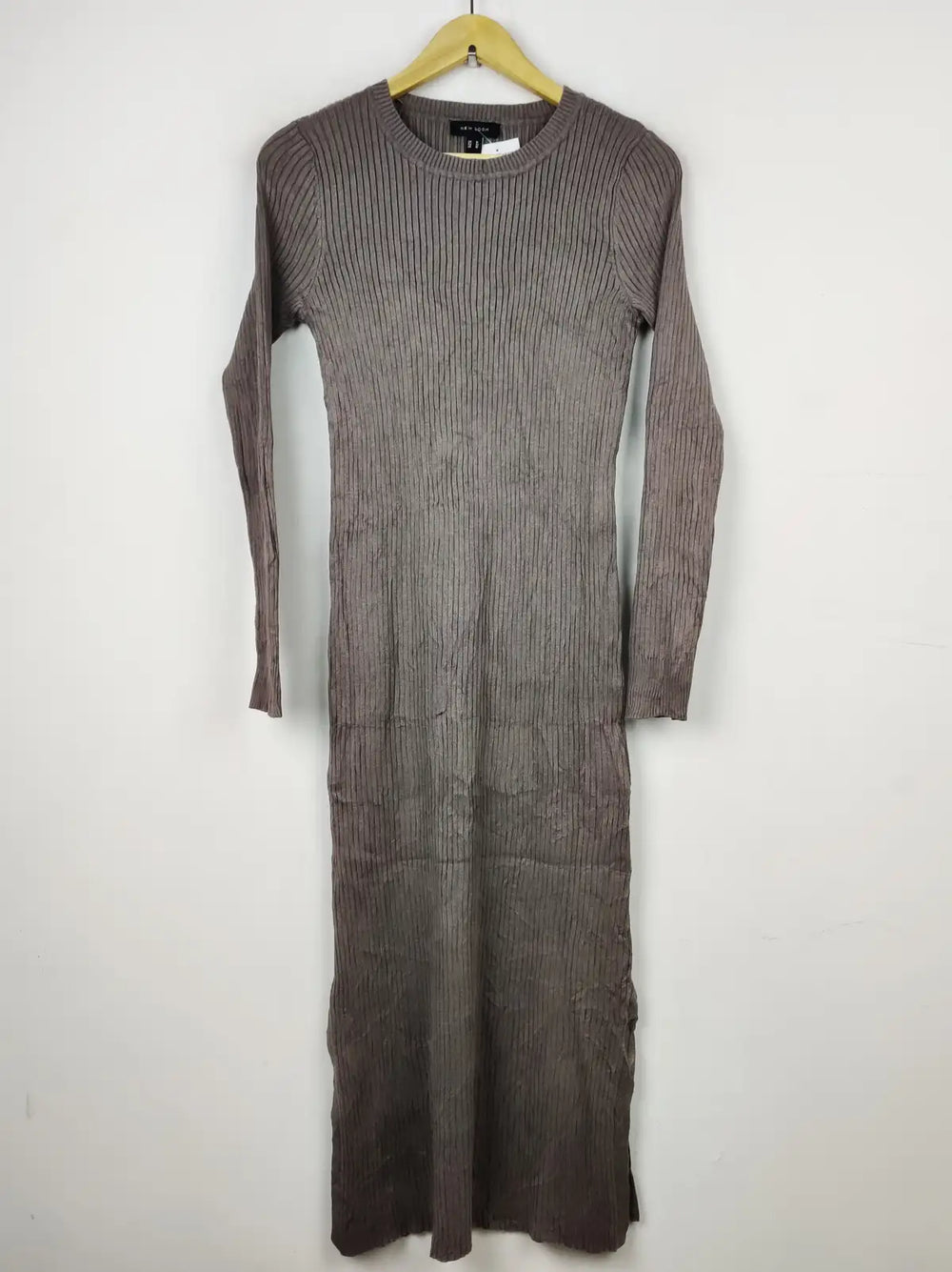 Buy online pre-used pre-loved 100% authentic & Original branded New Look (BD-200) available in Pakistan. Top international brands avilable.