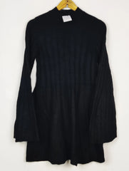 Buy online pre-used pre-loved 100% authentic & Original branded F&F (BD-2040) available in Pakistan. Top international brands avilable.