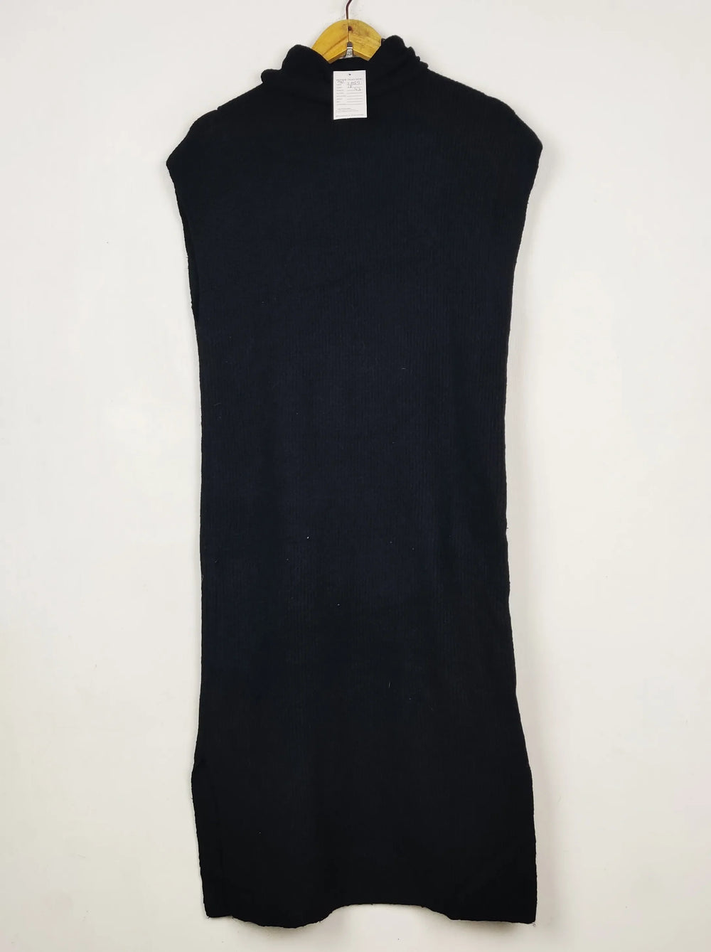 Buy online pre-used pre-loved 100% authentic & Original branded Primark (BD-2059) available in Pakistan. Top international brands avilable.