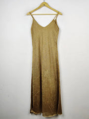 Buy online pre-used pre-loved 100% authentic & Original branded Zara (BD-209) available in Pakistan. Top international brands avilable.