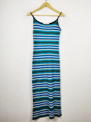 Buy online pre-used pre-loved 100% authentic & Original branded Miss Selfridge (BD-242) available in Pakistan. Top international brands avilable.