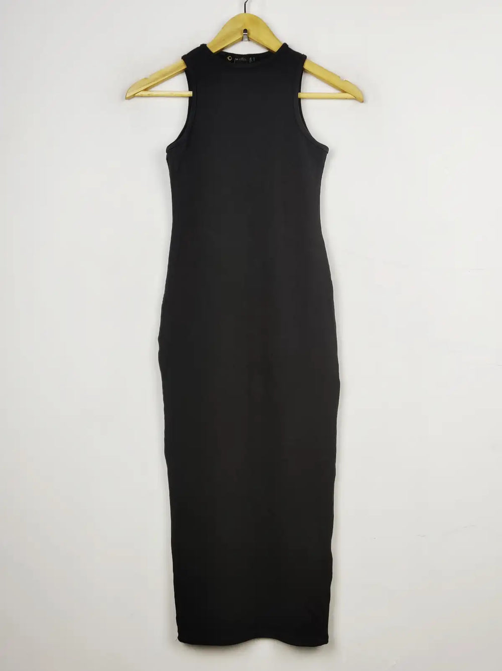 Buy online pre-used pre-loved 100% authentic & Original branded I Saw It First (BD-281) available in Pakistan. Top international brands avilable.