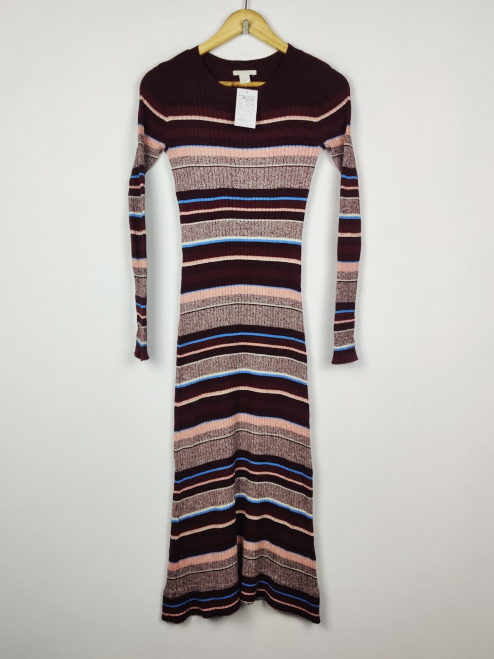 H&M (BD-2933)