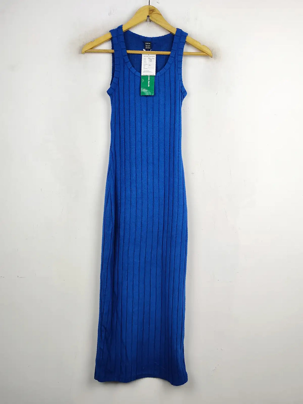 Buy online pre-used pre-loved 100% authentic & Original branded Shein (BD-29) available in Pakistan. Top international brands avilable.