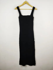 Buy online pre-used pre-loved 100% authentic & Original branded Unknown Brand (BD-371) available in Pakistan. Top international brands avilable.