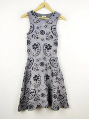 Buy online pre-used pre-loved 100% authentic & Original branded Issa (BD-393) available in Pakistan. Top international brands avilable.