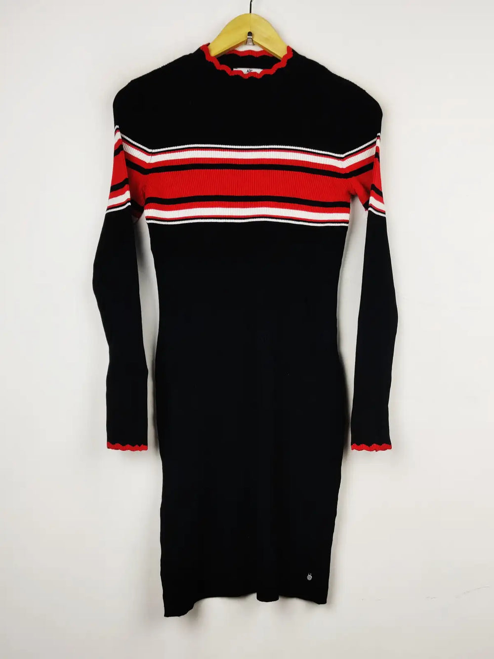 Buy online pre-used pre-loved 100% authentic & Original branded Ajc (BD-474) available in Pakistan. Top international brands avilable.