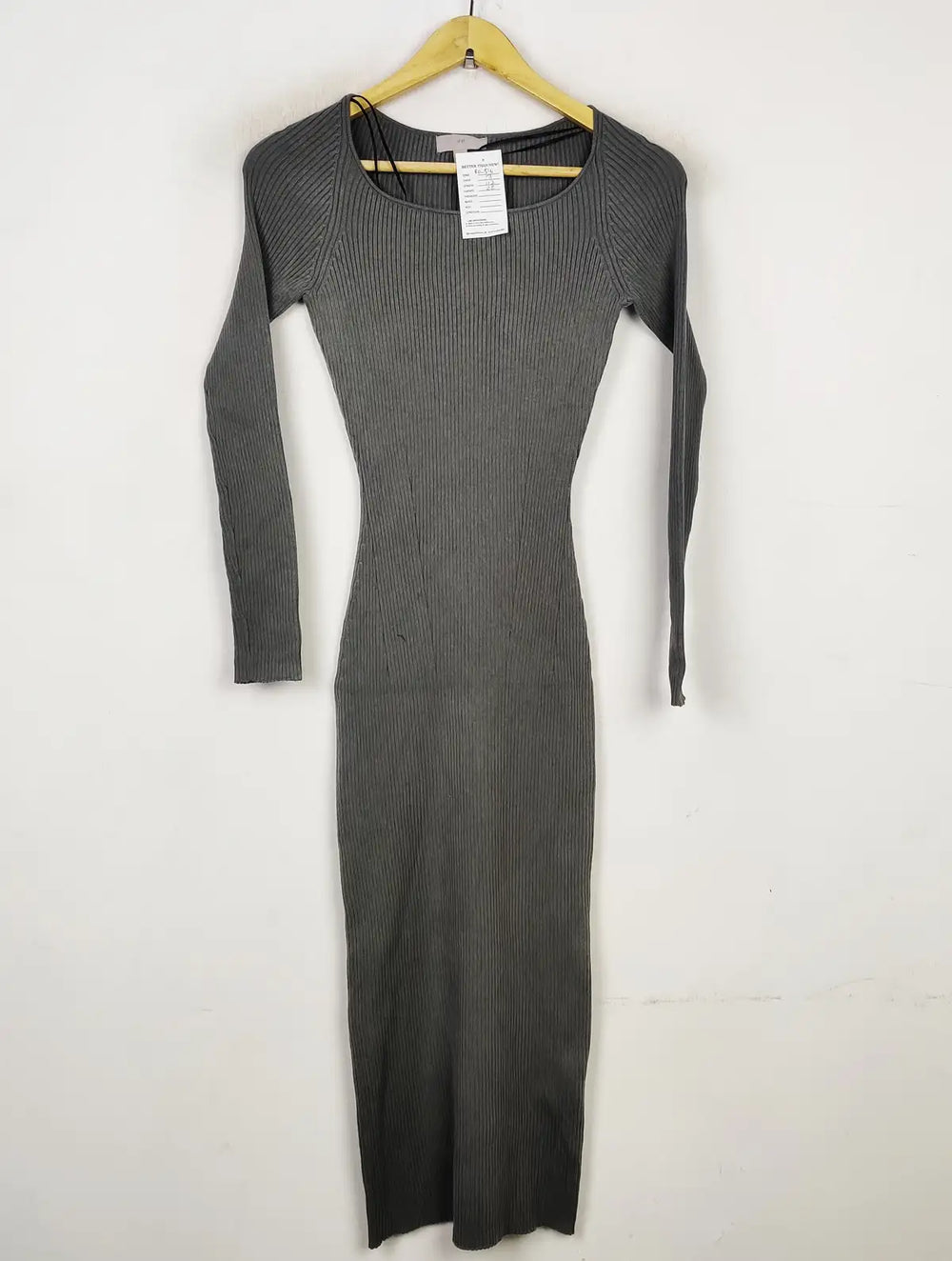 Buy online pre-used pre-loved 100% authentic & Original branded H&M (BD-516) available in Pakistan. Top international brands avilable.