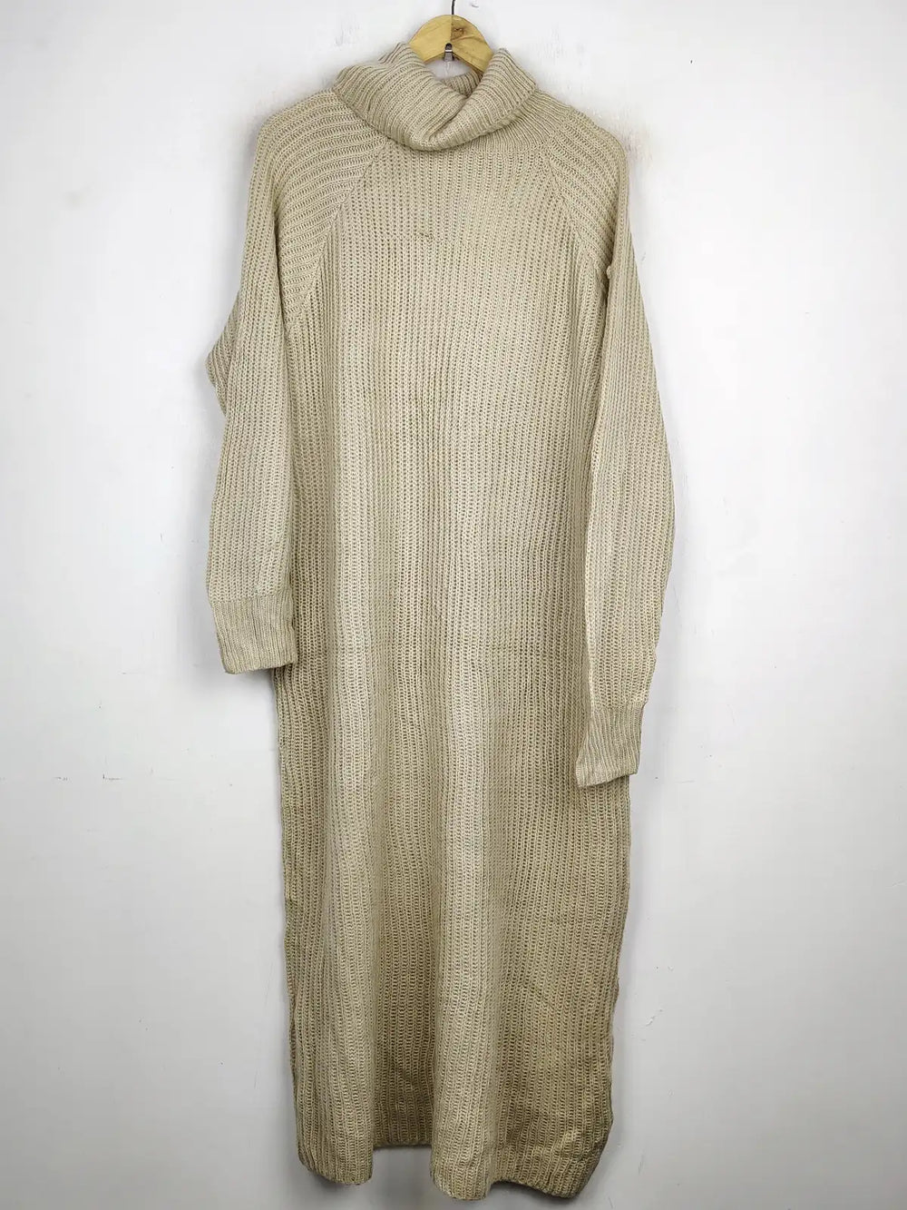 Buy online pre-used pre-loved 100% authentic & Original branded Shein (BD-52) available in Pakistan. Top international brands avilable.