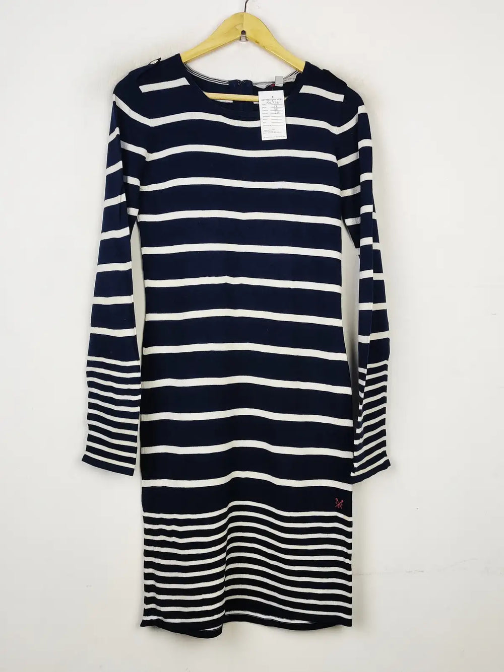 Buy online pre-used pre-loved 100% authentic & Original branded Crew Clothing Co (BD-536) available in Pakistan. Top international brands avilable.