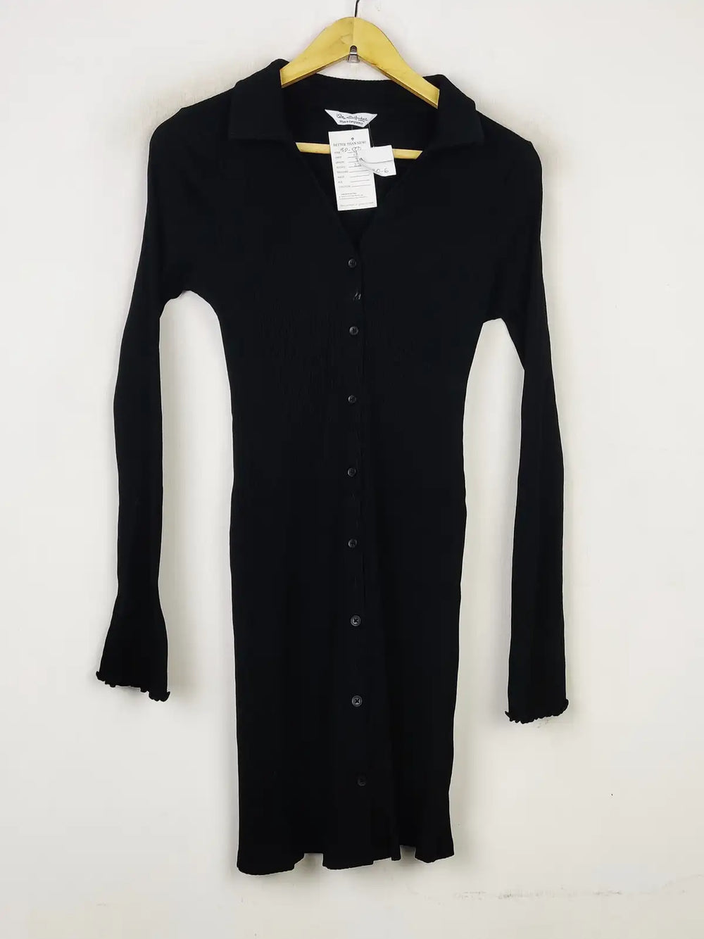 Buy online pre-used pre-loved 100% authentic & Original branded Miss Selfridge (BD-550) available in Pakistan. Top international brands avilable.