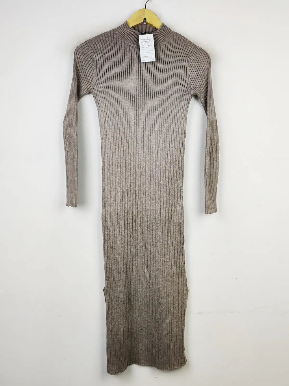 Buy online pre-used pre-loved 100% authentic & Original branded New Look (BD-588) available in Pakistan. Top international brands avilable.