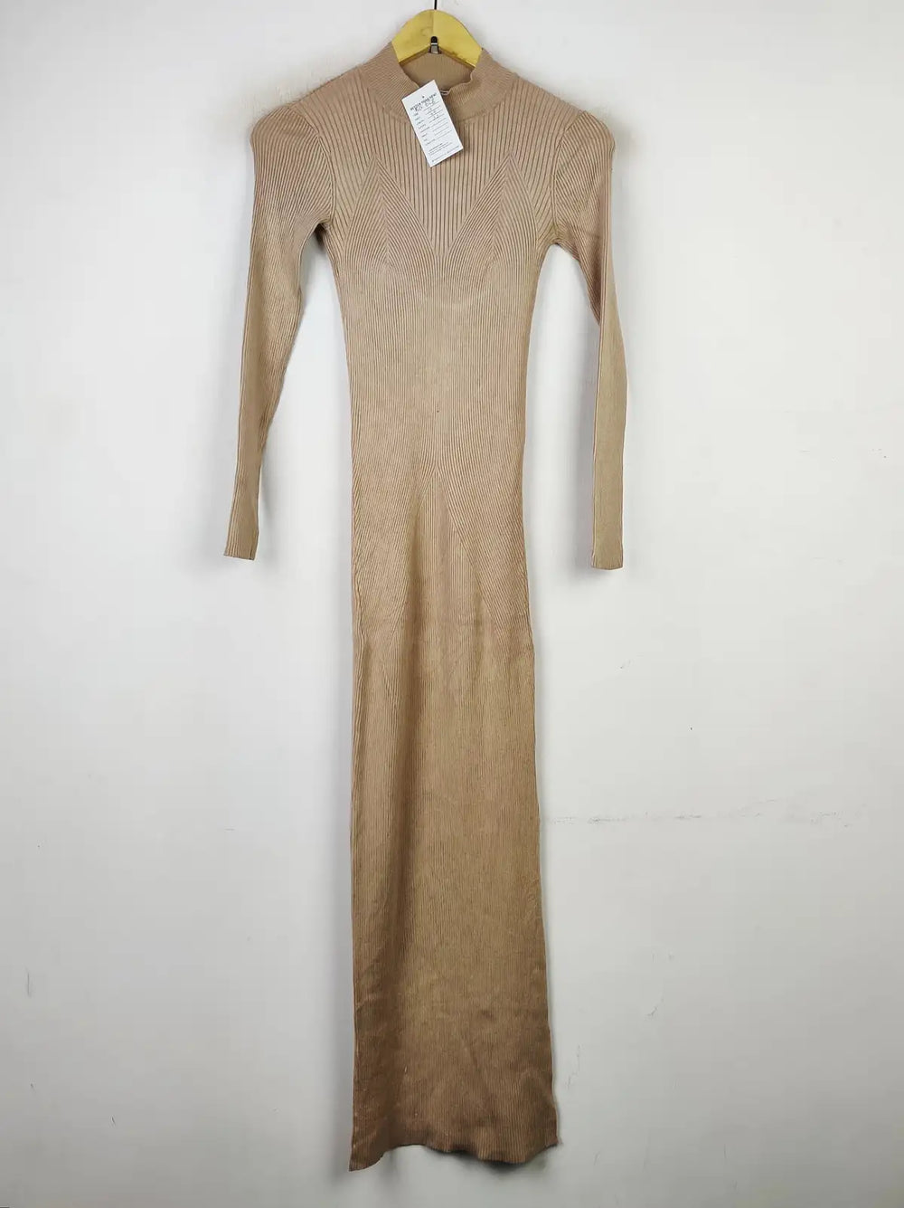 Buy online pre-used pre-loved 100% authentic & Original branded Miss Selfridge (BD-628) available in Pakistan. Top international brands avilable.