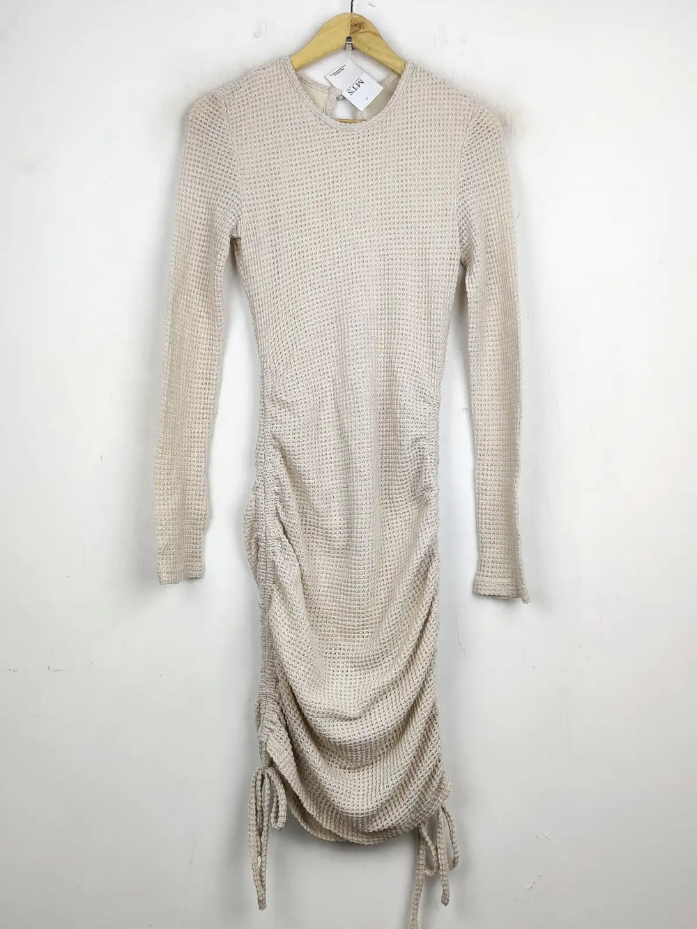 Buy online pre-used pre-loved 100% authentic & Original branded Shein (BD-65) available in Pakistan. Top international brands avilable.