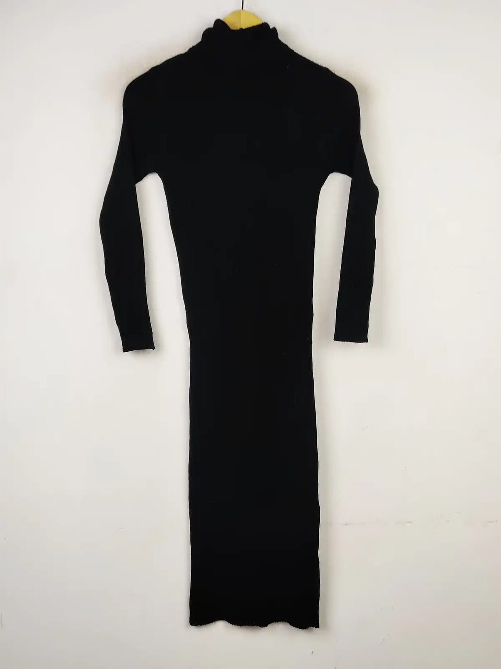 Buy online pre-used pre-loved 100% authentic & Original branded Pink Boutique (BD-724) available in Pakistan. Top international brands avilable.