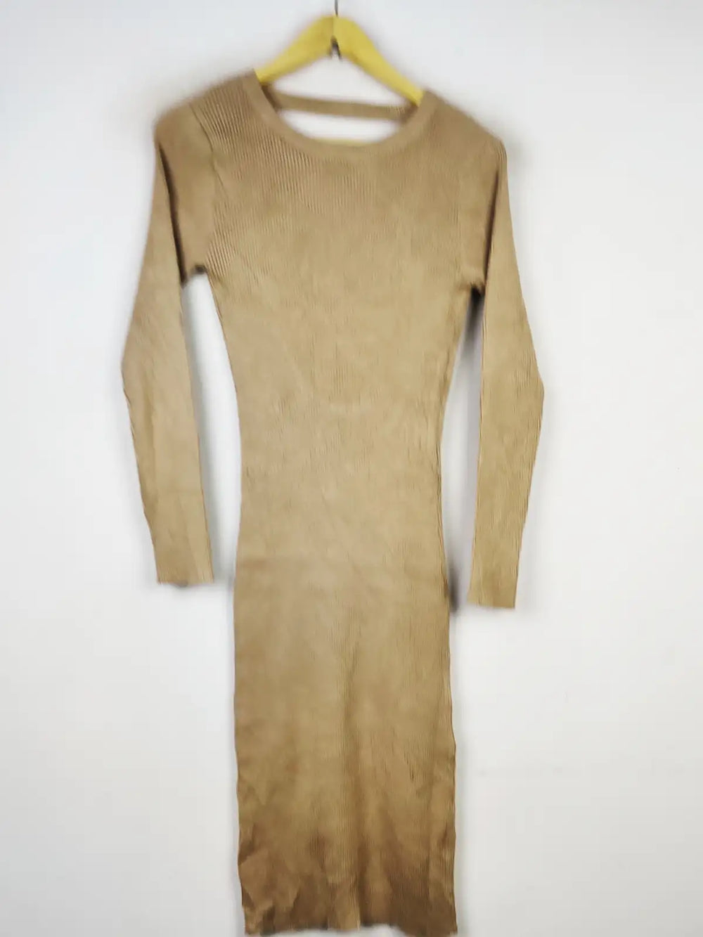 Buy online pre-used pre-loved 100% authentic & Original branded Dreamers (BD-751) available in Pakistan. Top international brands avilable.