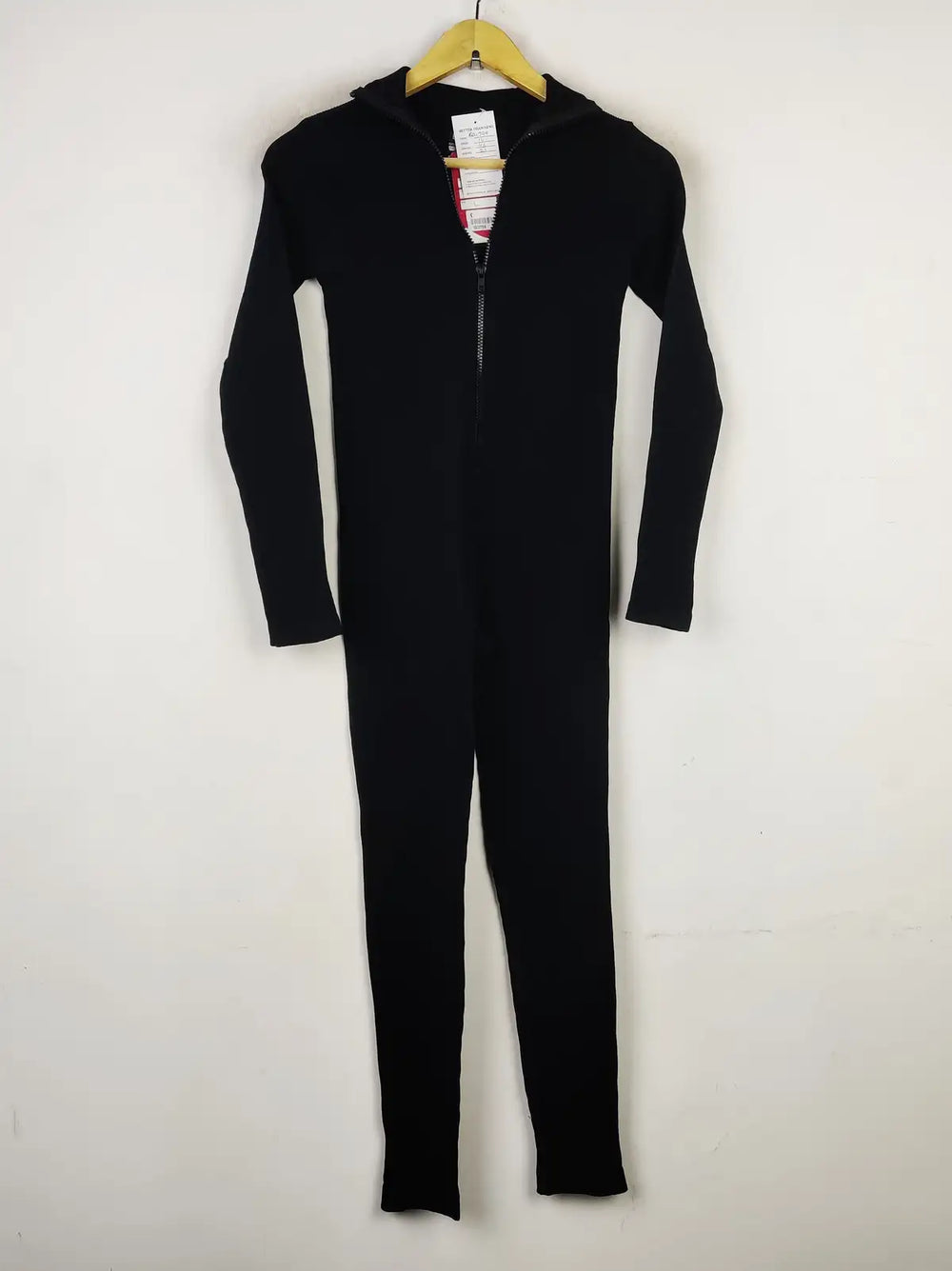 Buy online pre-used pre-loved 100% authentic & Original branded Unknown Brand (BD-799) available in Pakistan. Top international brands avilable.